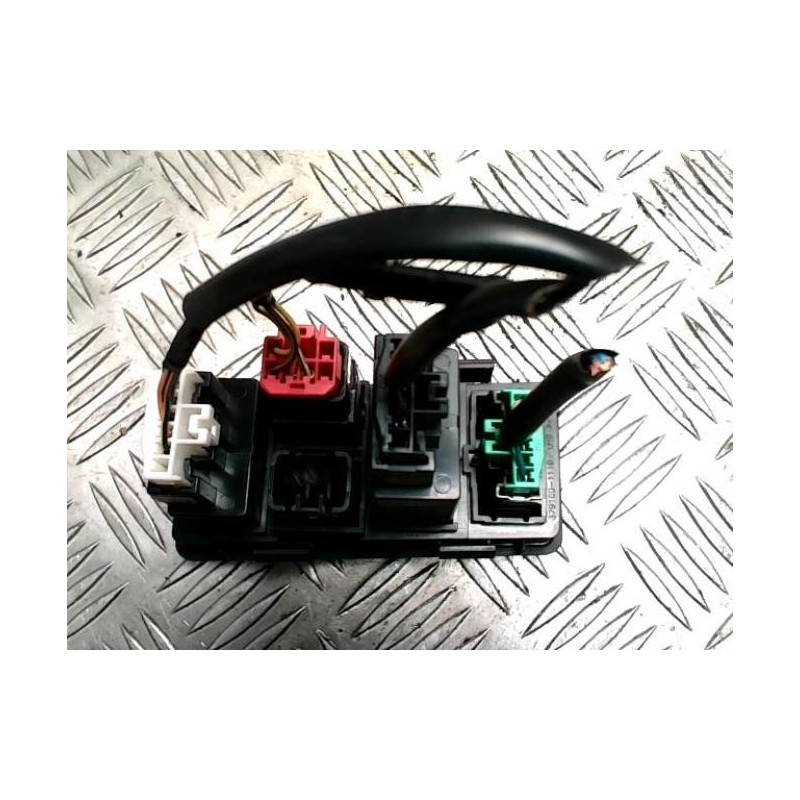 Commande de reglage hauteur de phare KIA VENGA PHASE 1 d’occasion