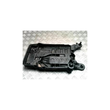 Coffre à batterie VOLKSWAGEN POLO 6 PHASE 1 d’occasion