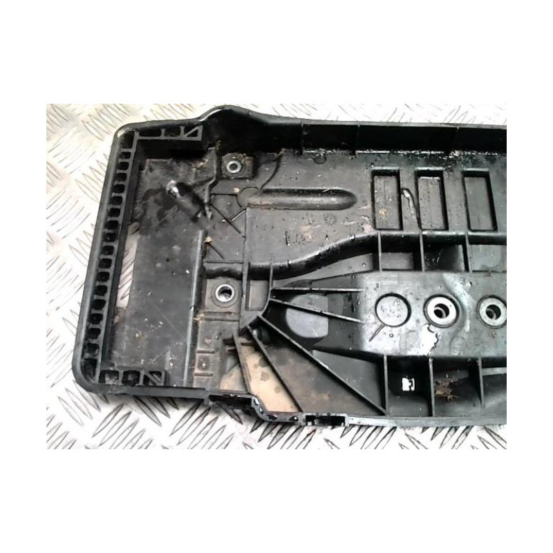 Coffre à batterie VOLKSWAGEN POLO 6 PHASE 1 d’occasion