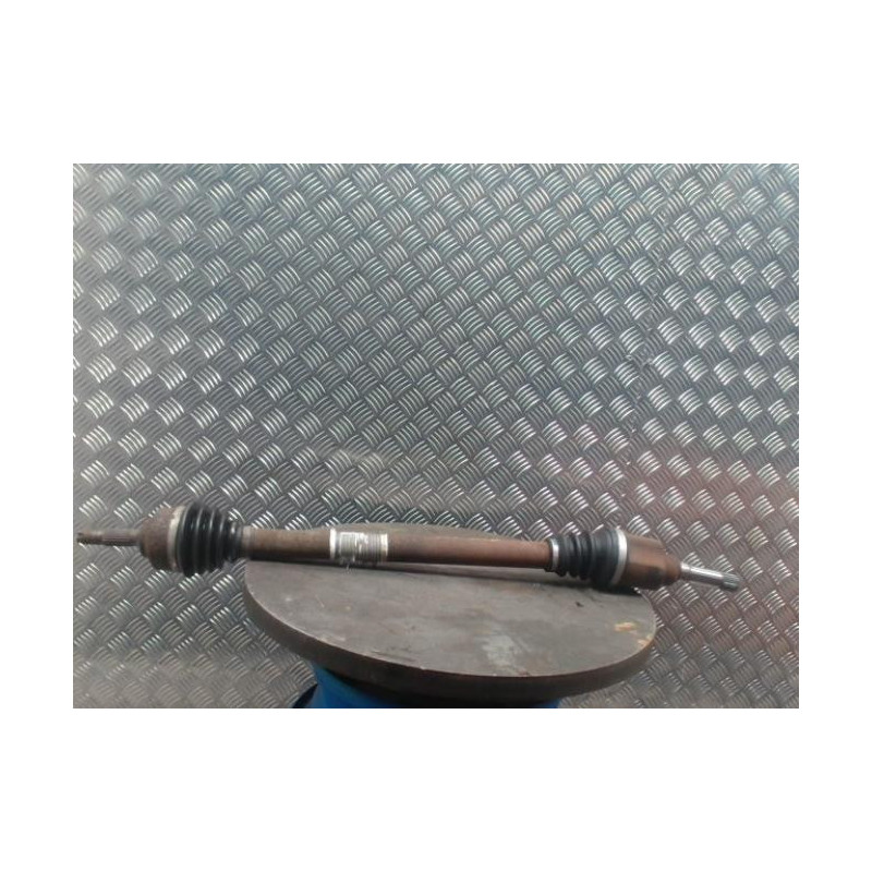 Cardan droit (transmission) PEUGEOT 207 PHASE 1 d’occasion