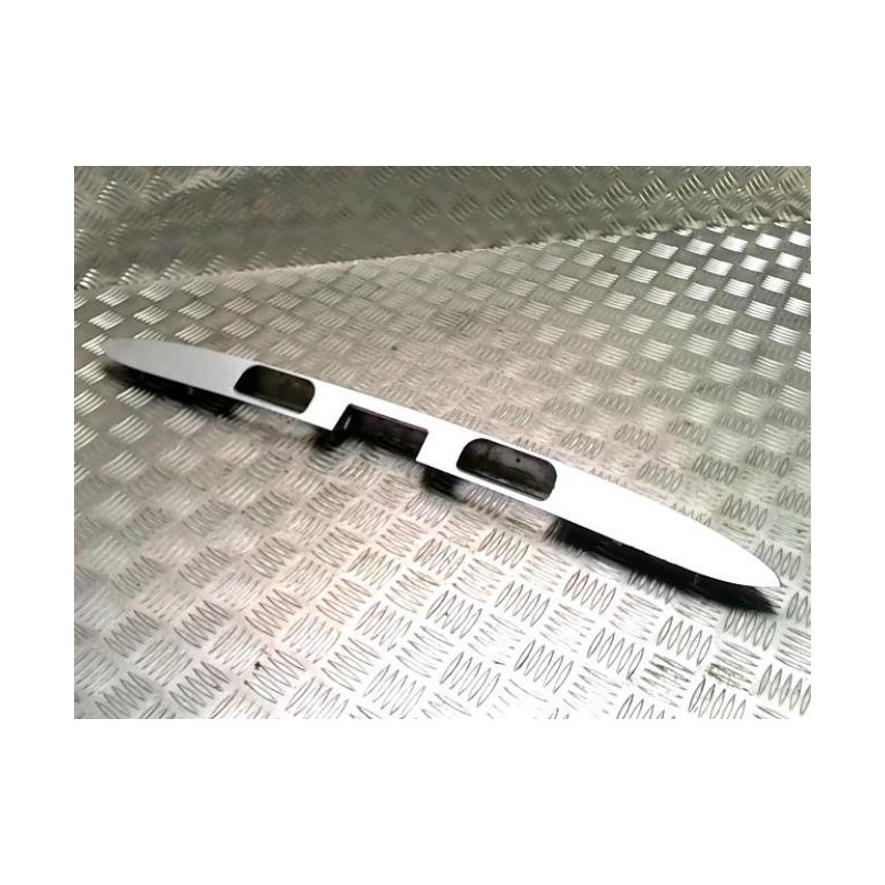Baguette de coffre PEUGEOT 307 PHASE 2 BREAK d’occasion