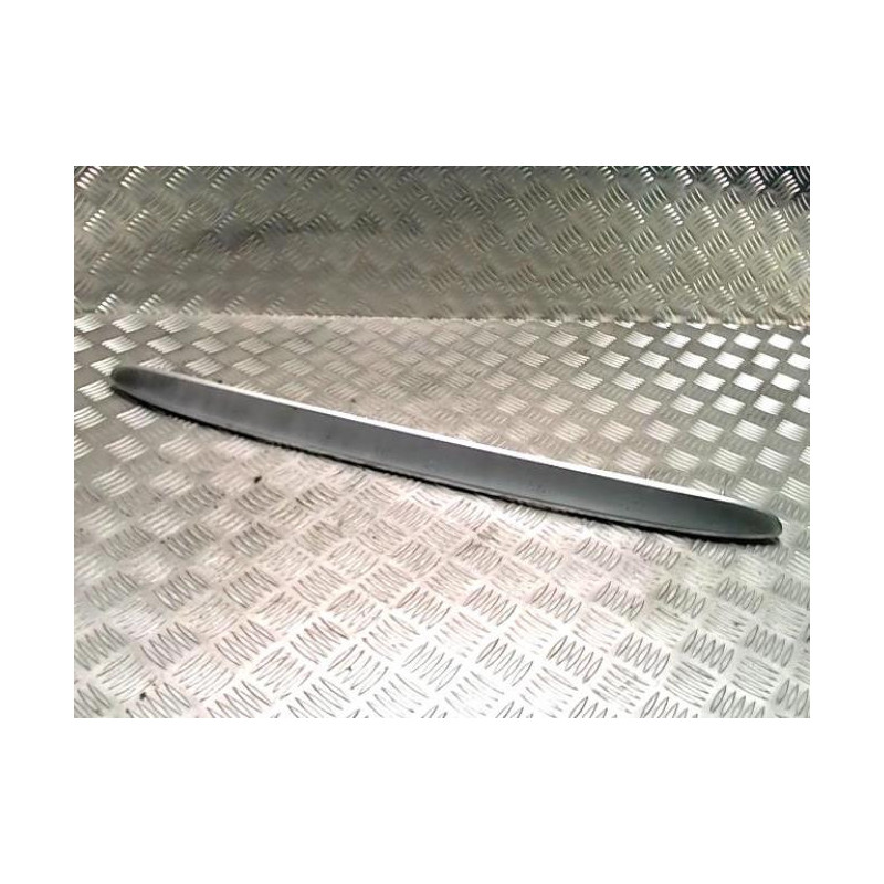 Baguette de coffre PEUGEOT 307 PHASE 2 BREAK d’occasion