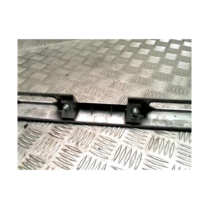 Baguette de coffre PEUGEOT 307 PHASE 2 BREAK d’occasion