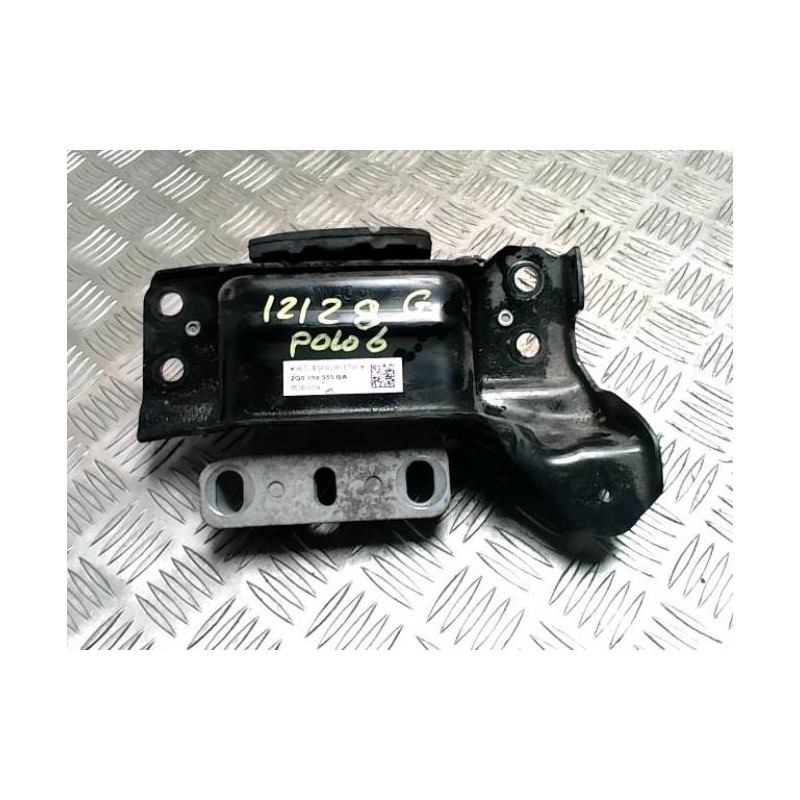 Support moteur gauche VOLKSWAGEN POLO 6 PHASE 1 d’occasion