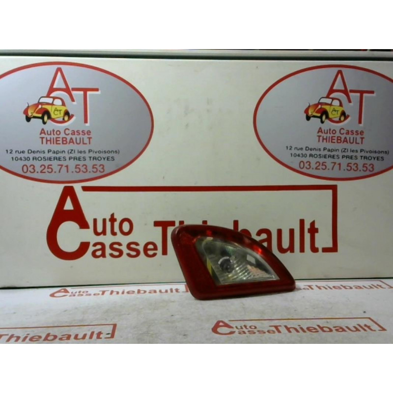 Feu arriere secondaire droit (feux) RENAULT TWINGO II PHASE 1 d’occasion