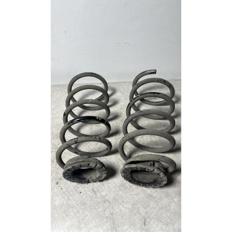 Ressort de suspension arriere OPEL CORSA D PHASE 1 d’occasion