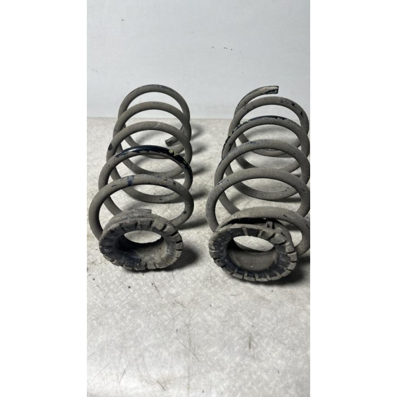 Ressort de suspension arriere OPEL CORSA D PHASE 1 d’occasion