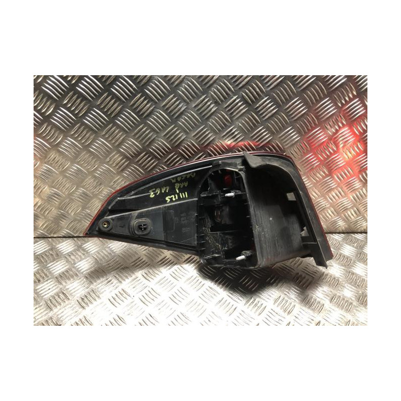 Feu arriere principal droit (feux) RENAULT LAGUNA 3 PHASE 1 BREAK d’occasion