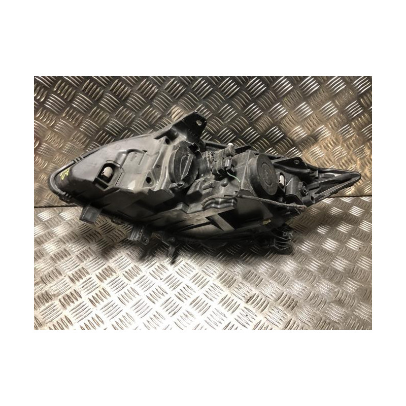 Optique avant principal droit (feux)(phare) RENAULT LAGUNA 3 PHASE 1 BREAK d’occasion