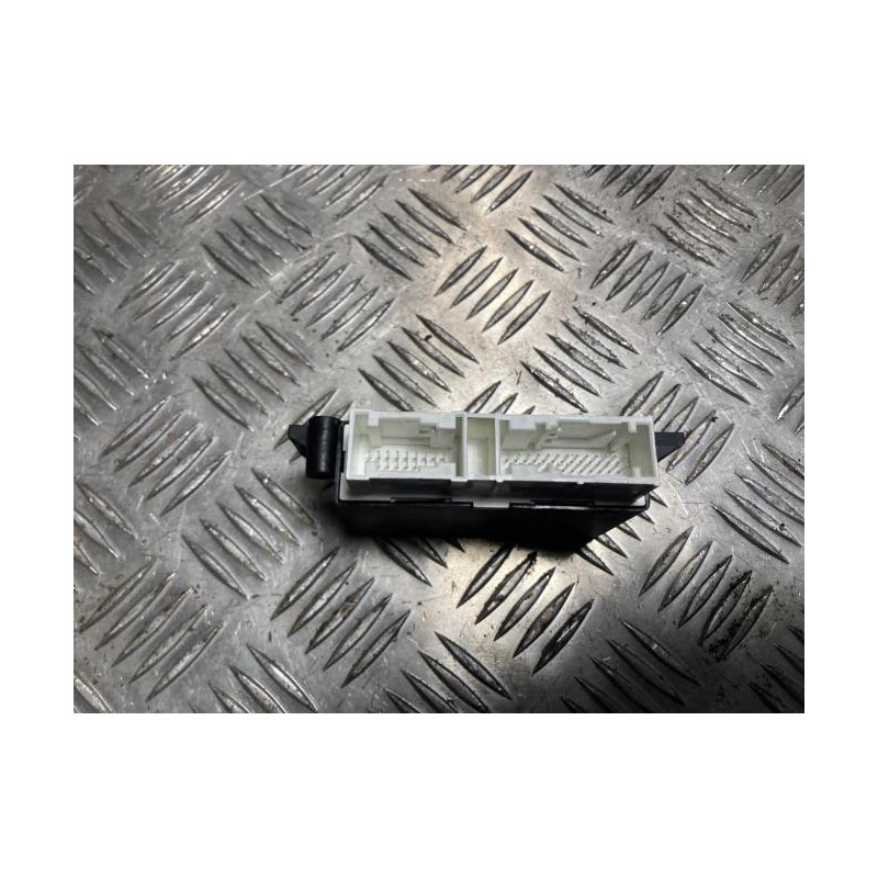 Boitier d'aide au stationnement PEUGEOT 208 2 d’occasion