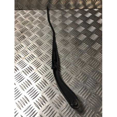 Bras essuie glace avant gauche DACIA DUSTER 2 PHASE 1 d’occasion