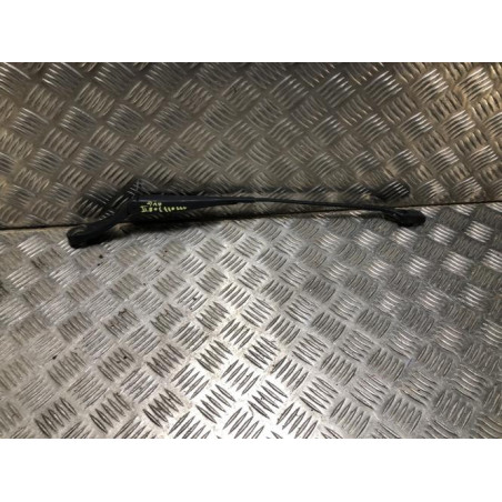 Bras essuie glace avant gauche PEUGEOT 308 2 SW PHASE 2 BREAK d’occasion