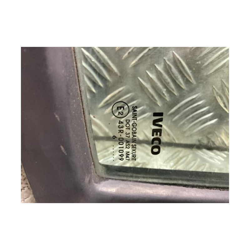 Custode avant gauche IVECO DAILY 3 d’occasion