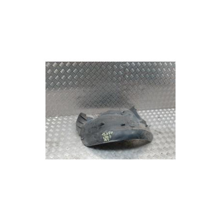 Pare boue avant droit RENAULT CLIO 3 PHASE 1 BREAK d’occasion