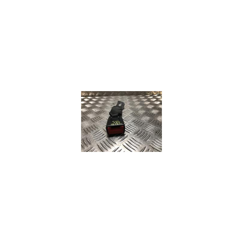 Attache ceinture arriere droit BMW SERIE 1 E82 COUPE d’occasion
