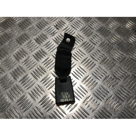 Attache ceinture arriere droit BMW SERIE 1 E82 COUPE d’occasion