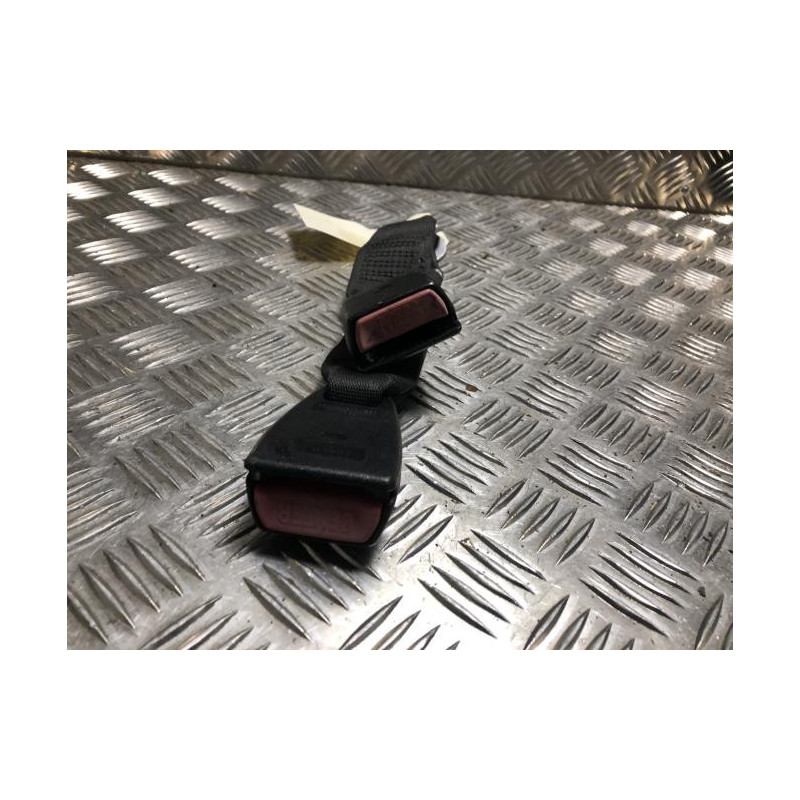 Attache ceinture arriere droit BMW SERIE 3 E46 COUPE PHASE 1 d’occasion