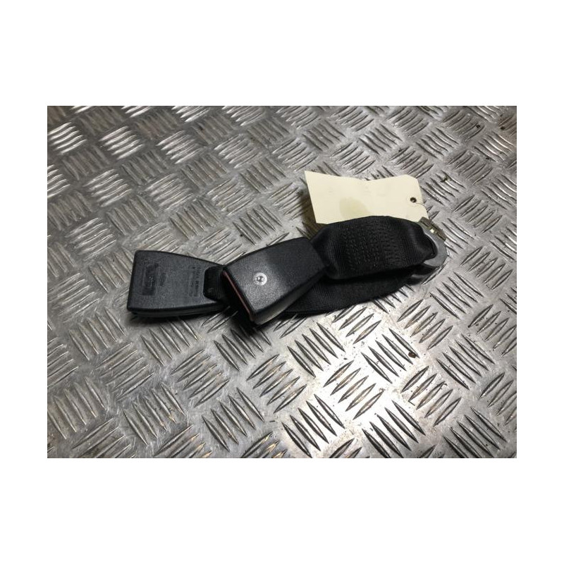 Attache ceinture arriere droit BMW SERIE 3 E46 COUPE PHASE 1 d’occasion