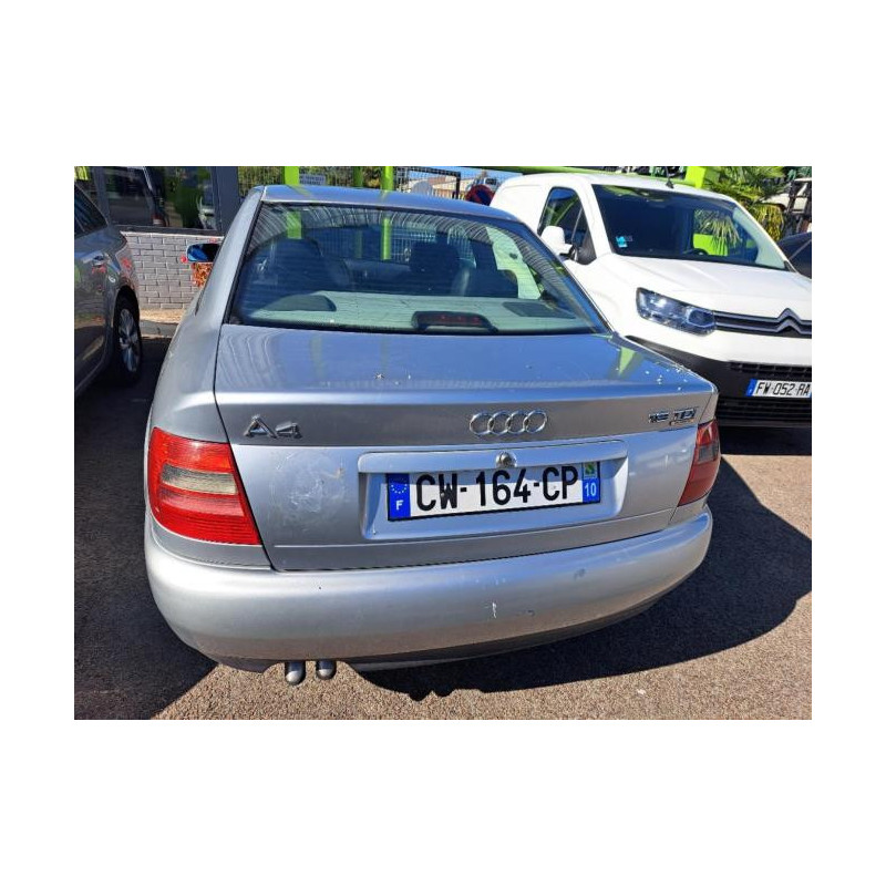 Bras essuie glace avant gauche AUDI A4 1 PHASE 1 d’occasion
