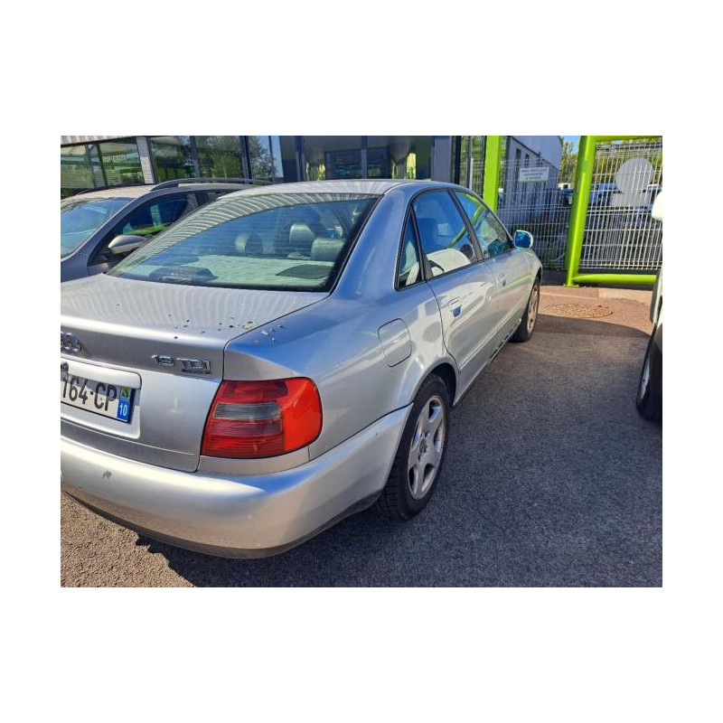 Bras essuie glace avant gauche AUDI A4 1 PHASE 1 d’occasion