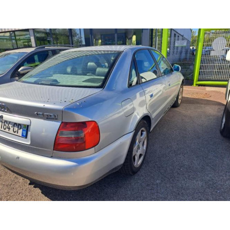 Bras essuie glace avant gauche AUDI A4 1 PHASE 1 d’occasion