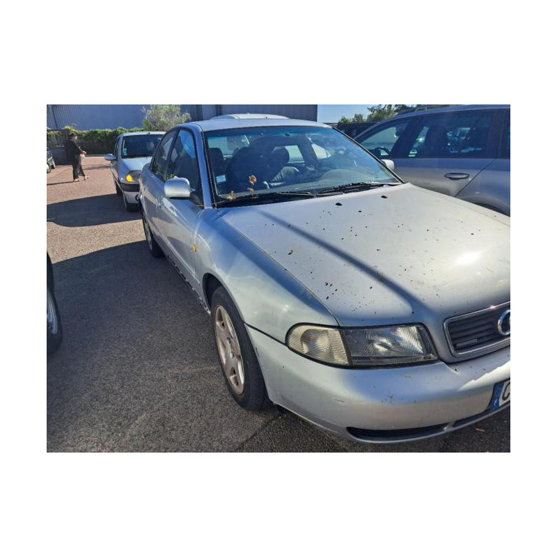 Bras essuie glace avant gauche AUDI A4 1 PHASE 1 d’occasion