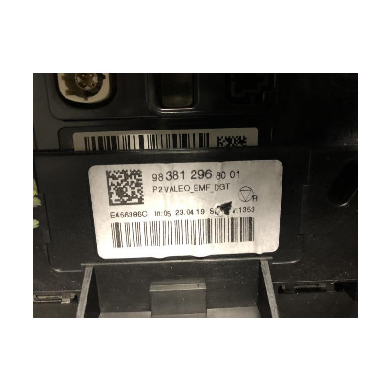 Ecran GPS PEUGEOT 208 2 d’occasion