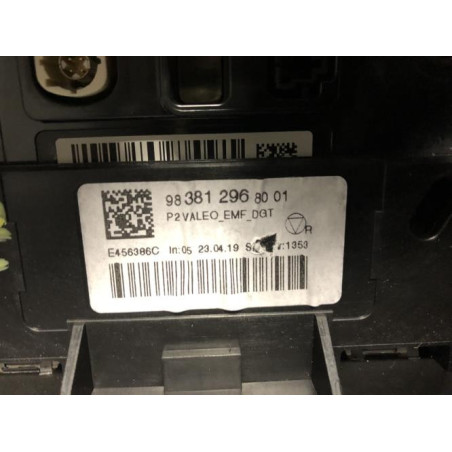 Ecran GPS PEUGEOT 208 2 d’occasion