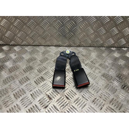 Attache ceinture arriere droit DACIA SANDERO 2 PHASE 1 d’occasion