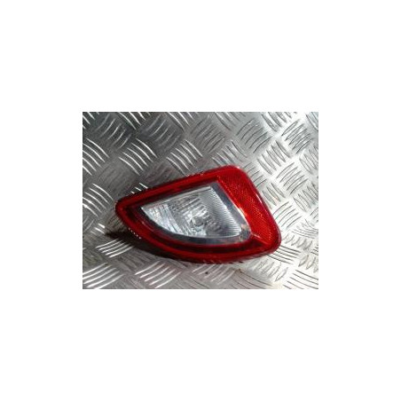Feu arriere secondaire droit (feux) RENAULT TWINGO 2 PHASE 2 d’occasion