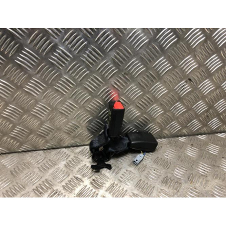 Attache ceinture arriere gauche RENAULT CAPTUR 2 d’occasion