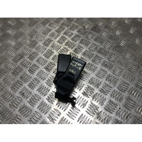 Attache ceinture arriere gauche RENAULT CAPTUR 2 d’occasion