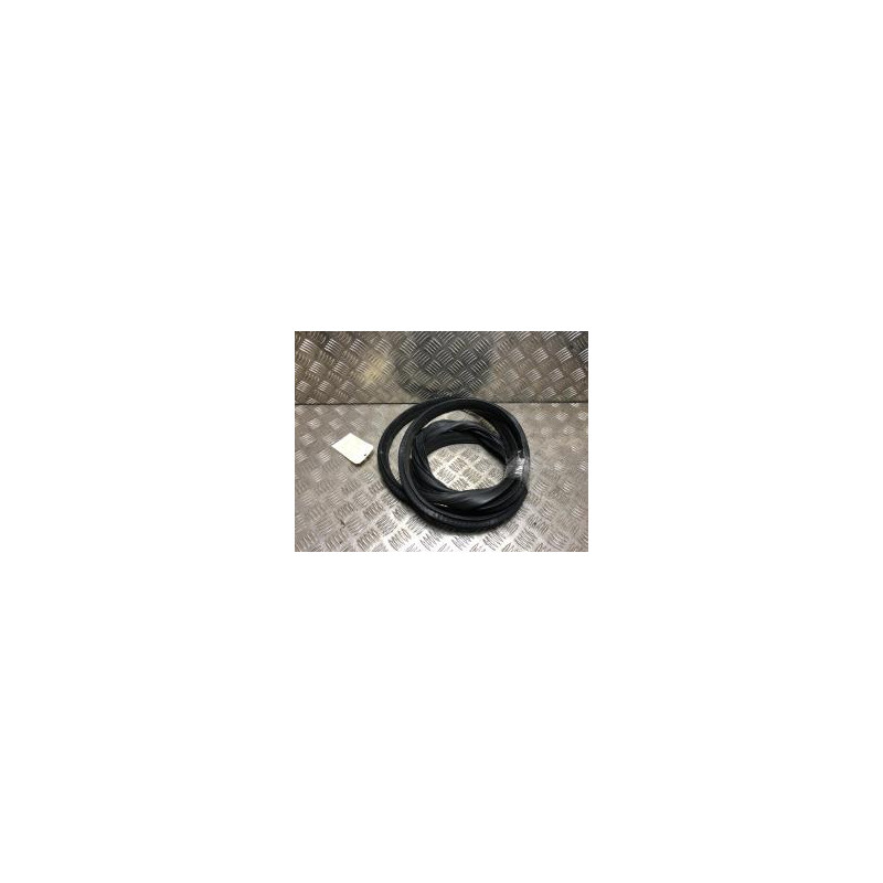 Joint de porte avant droite RENAULT CAPTUR 2 d’occasion
