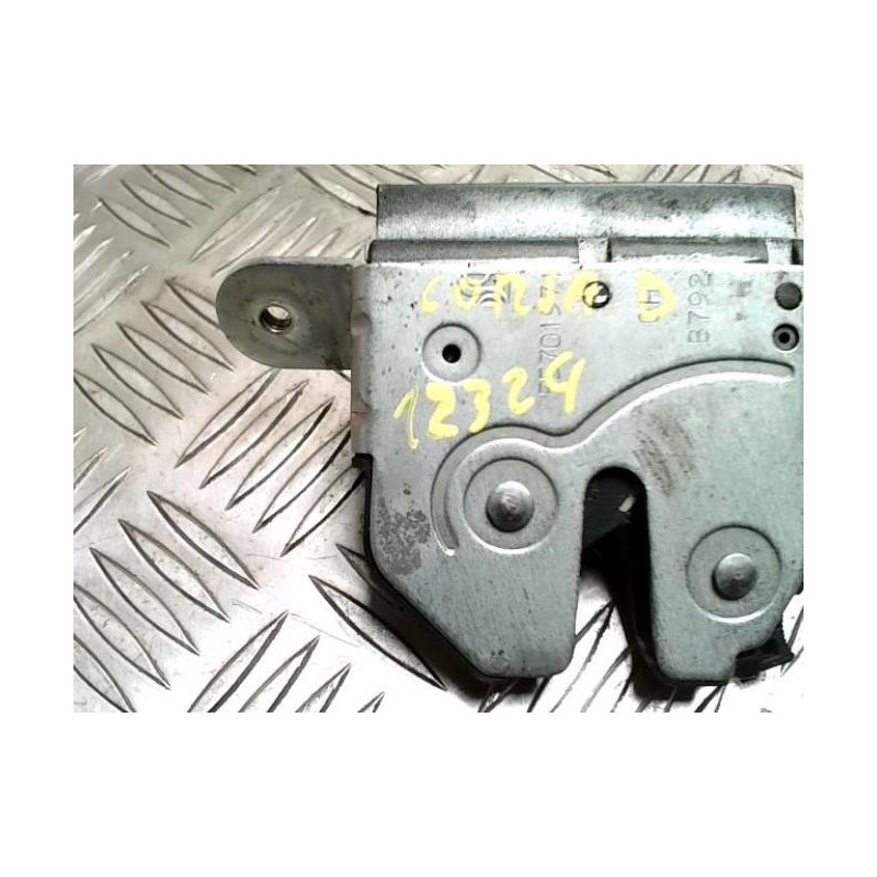 Serrure de coffre OPEL CORSA D PHASE 1 d’occasion