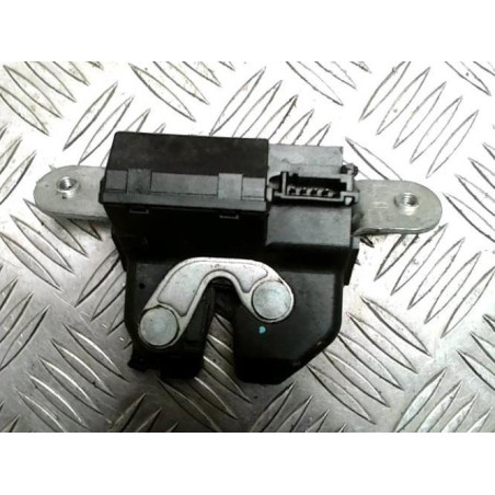 Serrure de coffre OPEL CORSA D PHASE 1 d’occasion