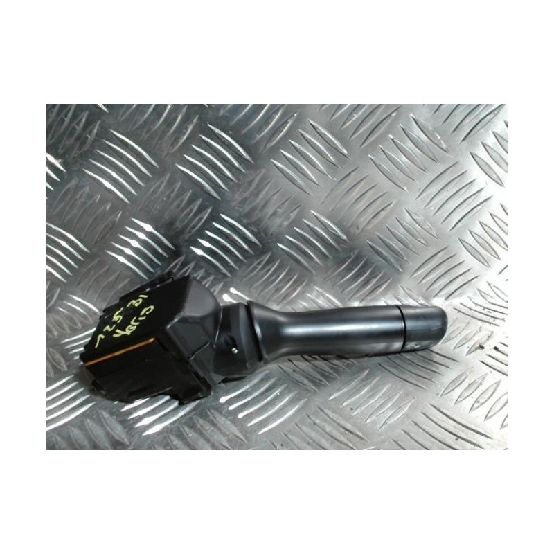 Commodo d'essuie glaces TOYOTA YARIS 2 PHASE 2 d’occasion