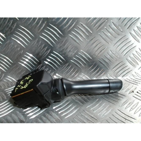 Commodo d'essuie glaces TOYOTA YARIS 2 PHASE 2 d’occasion