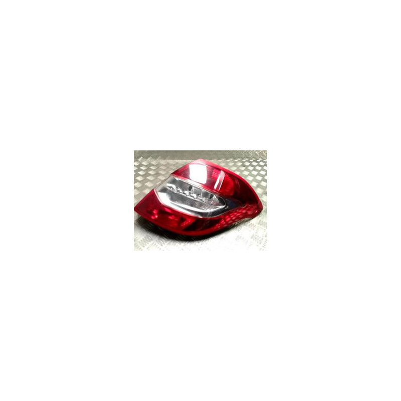 Feu arriere principal droit (feux) CITROEN C4 2 PHASE 1 d’occasion