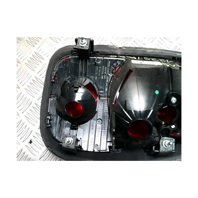 Feu arriere principal gauche (feux) MINI MINI 2 R60 COUNTRYMAN BREAK d’occasion