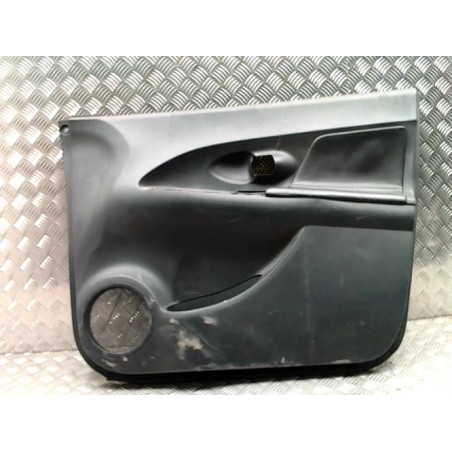 Panneau de porte avant droit TOYOTA URBAN CRUISER d’occasion