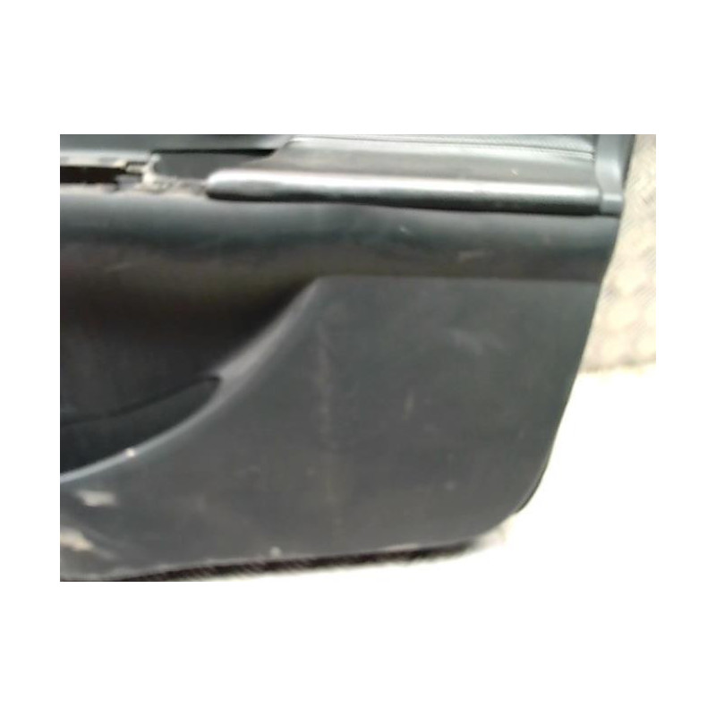 Panneau de porte avant droit TOYOTA URBAN CRUISER d’occasion