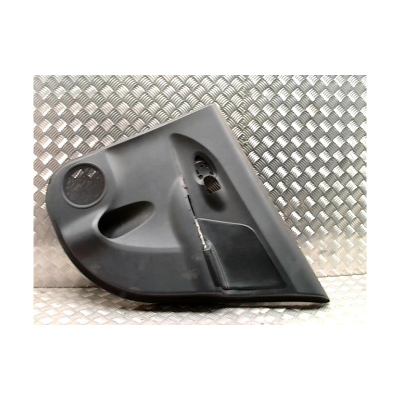 Panneau de porte arriere droit TOYOTA URBAN CRUISER d’occasion