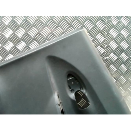 Panneau de porte arriere droit TOYOTA URBAN CRUISER d’occasion