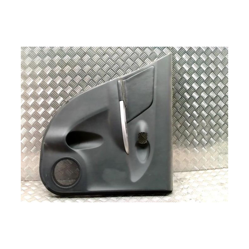 Panneau de porte arriere gauche TOYOTA URBAN CRUISER d’occasion