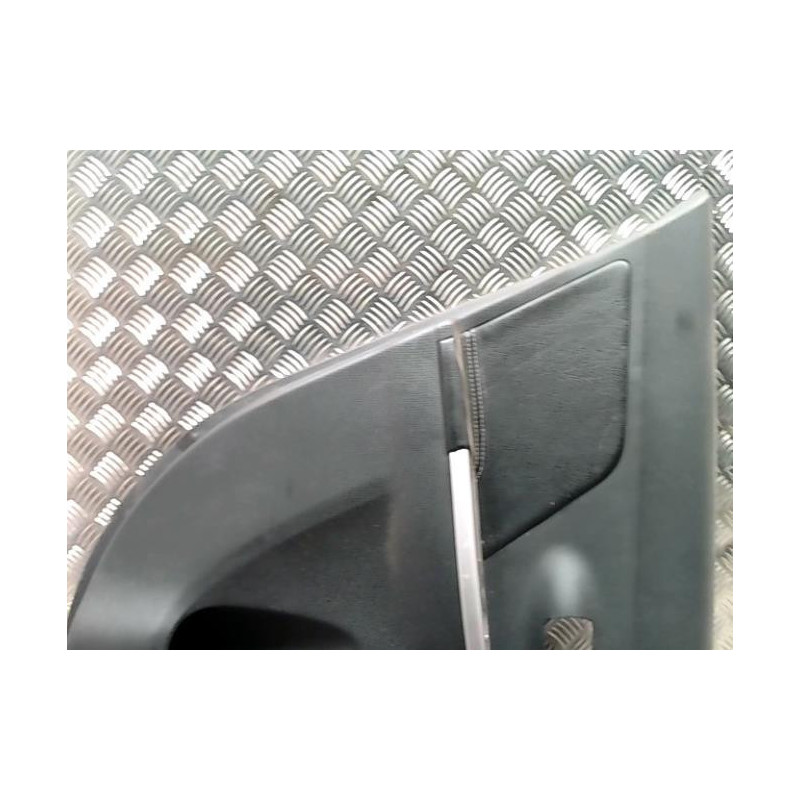 Panneau de porte arriere gauche TOYOTA URBAN CRUISER d’occasion