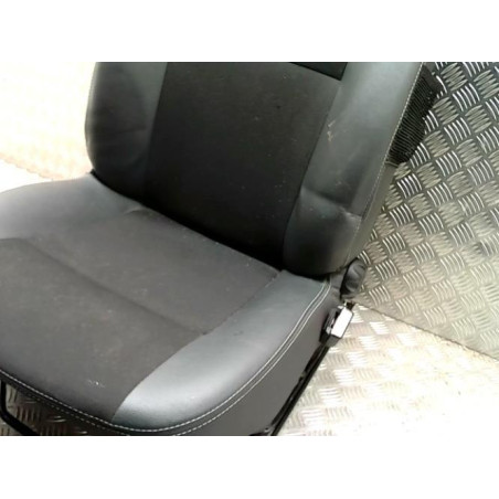 Siege avant droit DACIA SANDERO 1 d’occasion