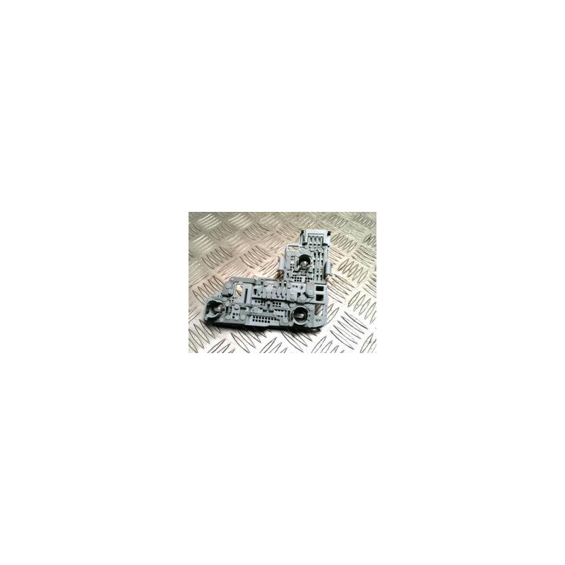 Platine feu arriere droit MERCEDES CLASSE C 204 PHASE 2 COUPE d’occasion