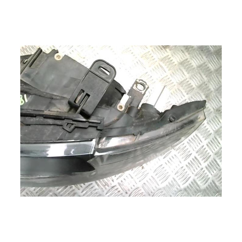 Optique avant principal gauche (feux)(phare) BMW SERIE 1 E87 PHASE 1 d’occasion