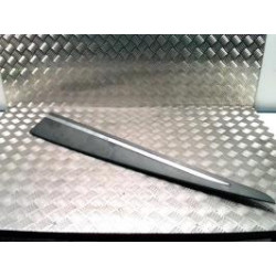 Baguette de porte avant gauche RENAULT CLIO 4 PHASE 1 d’occasion