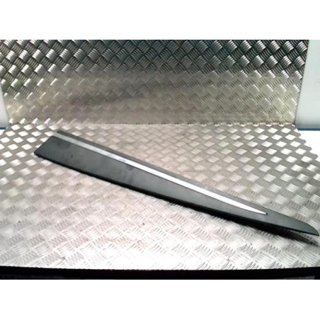 Baguette de porte avant gauche RENAULT CLIO 4 PHASE 1 d’occasion